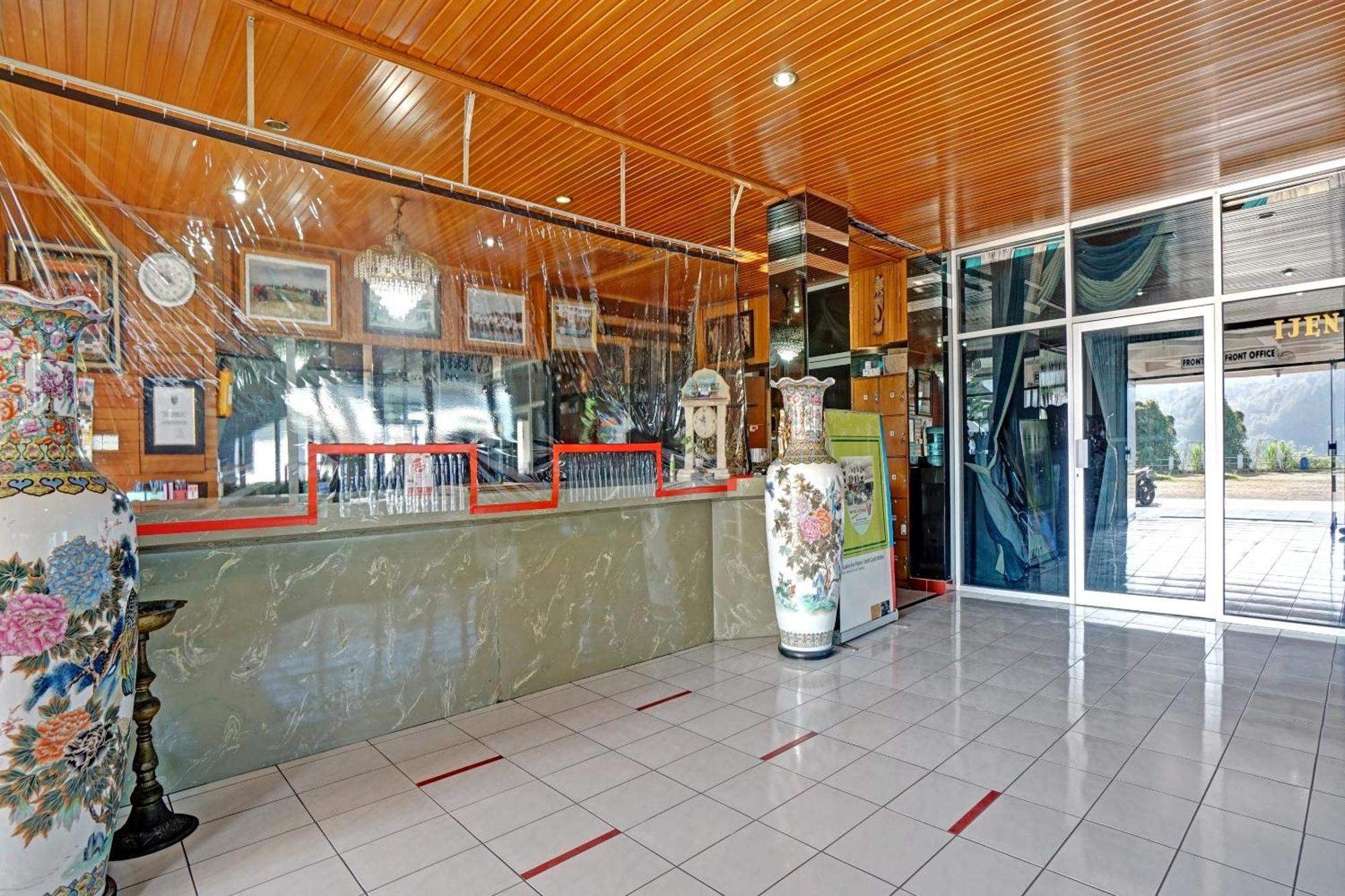 Oyo 90028胜利酒店 巴图 外观 照片